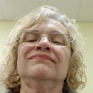 Meet your Posher, Deborah